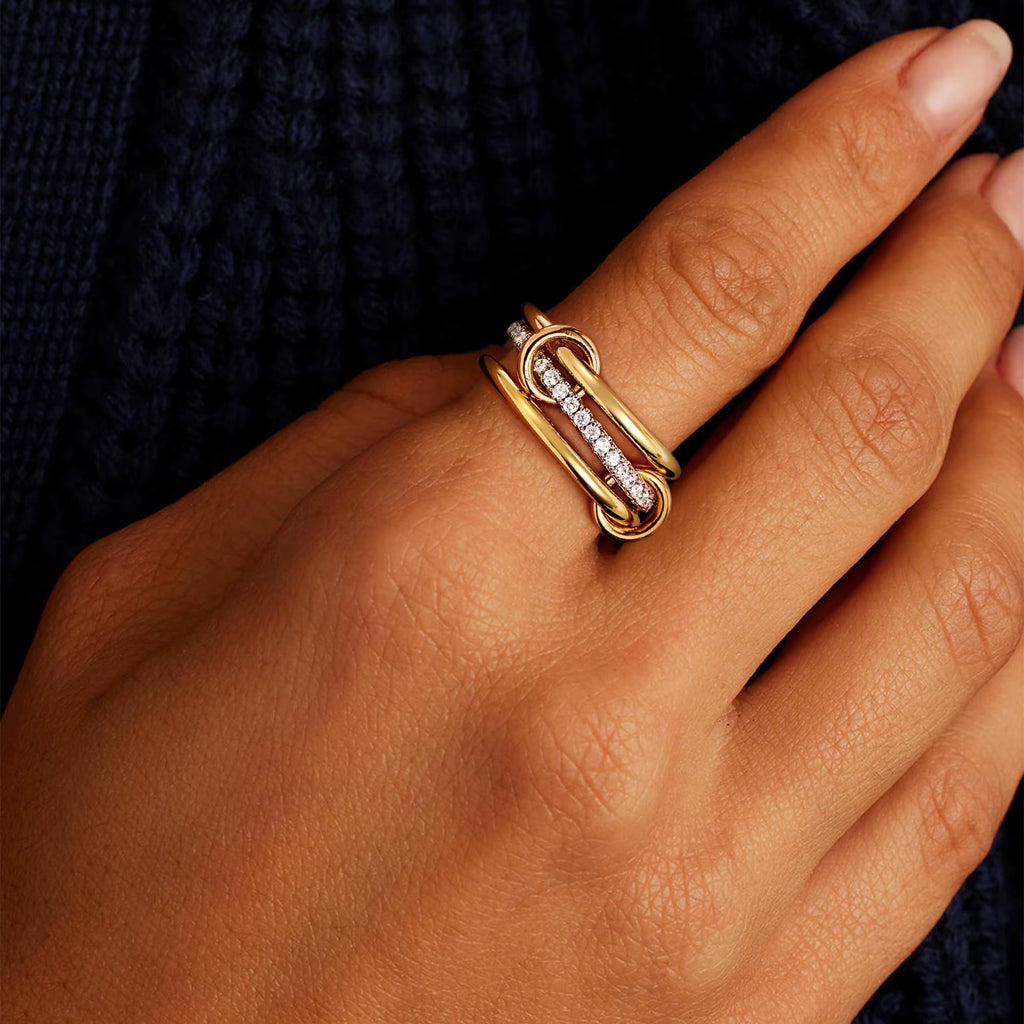 The Radiant Link Ring Set
