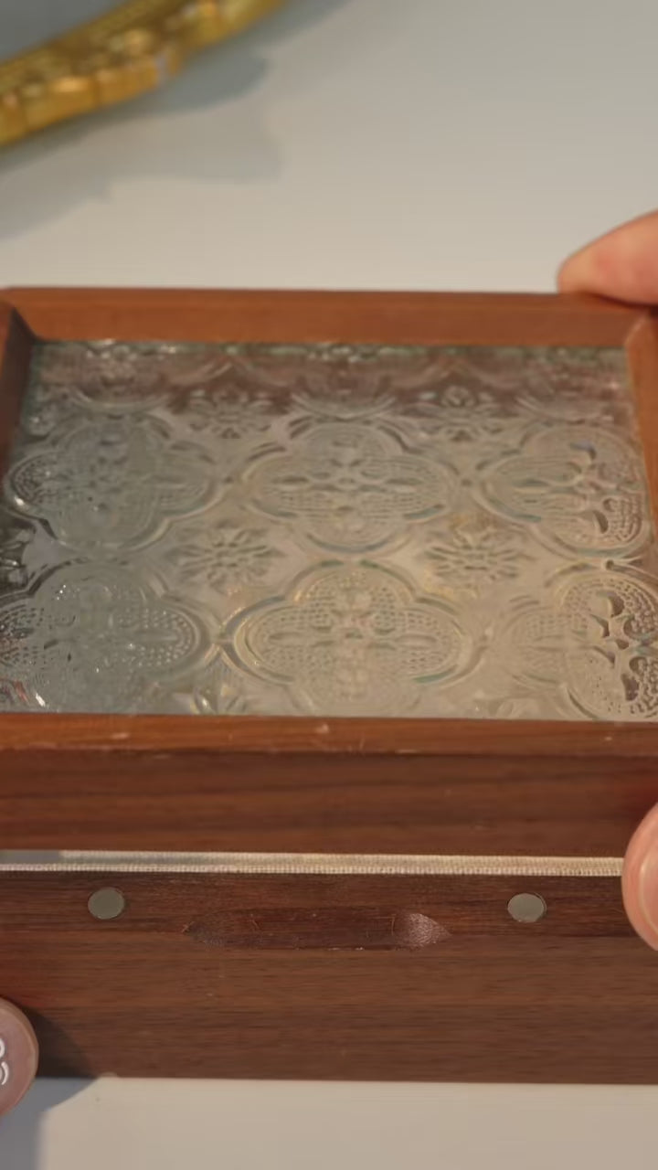 Heart Stopper Magnetic Necklace