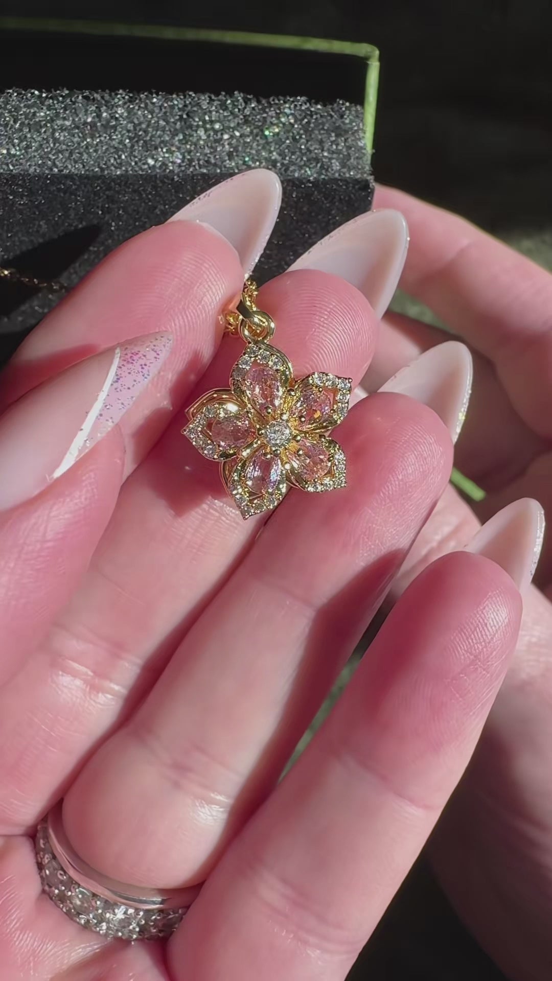 The Spinner Necklace