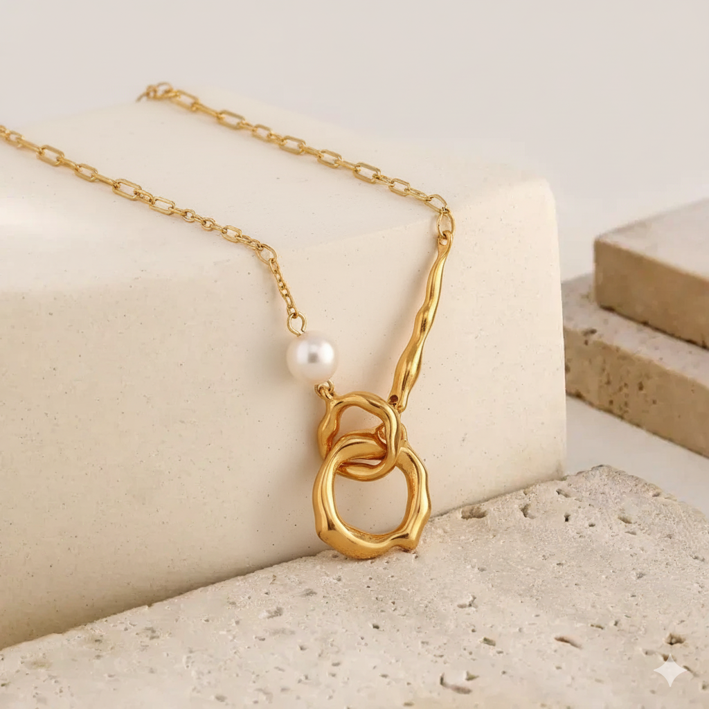 Ethereal Link Pearl Necklace